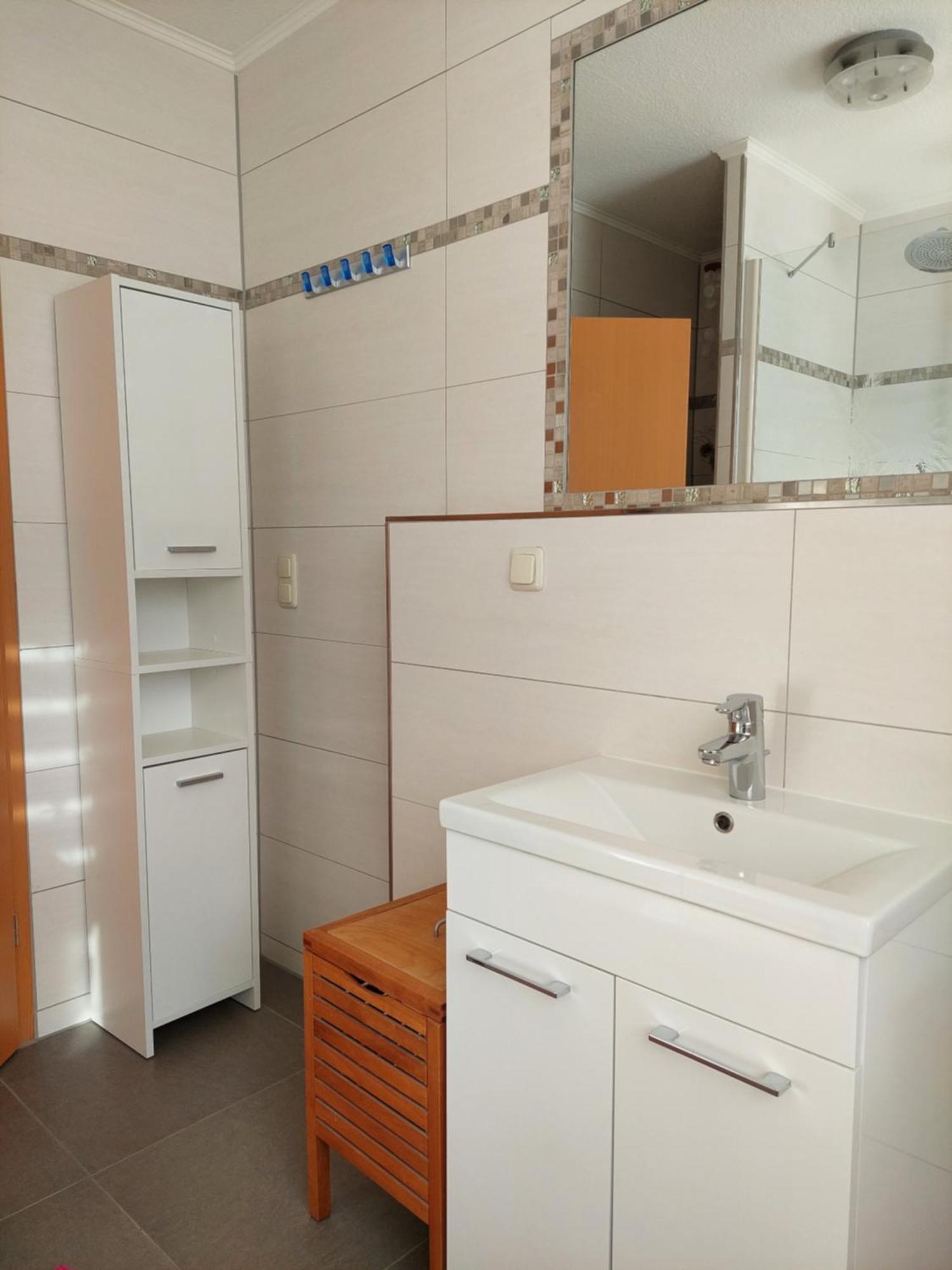 Apartment Beate - 70qm - Ideal Fuer Familien Und Paare - 2 Schlafzimmer - Grosse Wohnkueche - Parkplatz